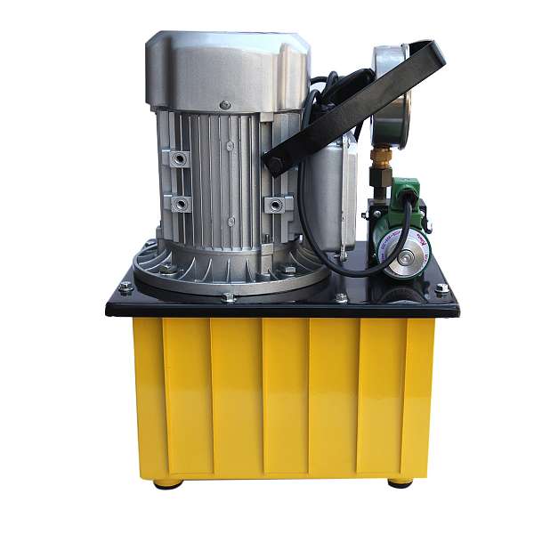  Насос маслянный гидравлический, поршневой с электроприводом Car-Tool CT-E630
